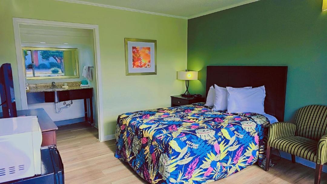 Astoria Hotel North دانفيل المظهر الخارجي الصورة